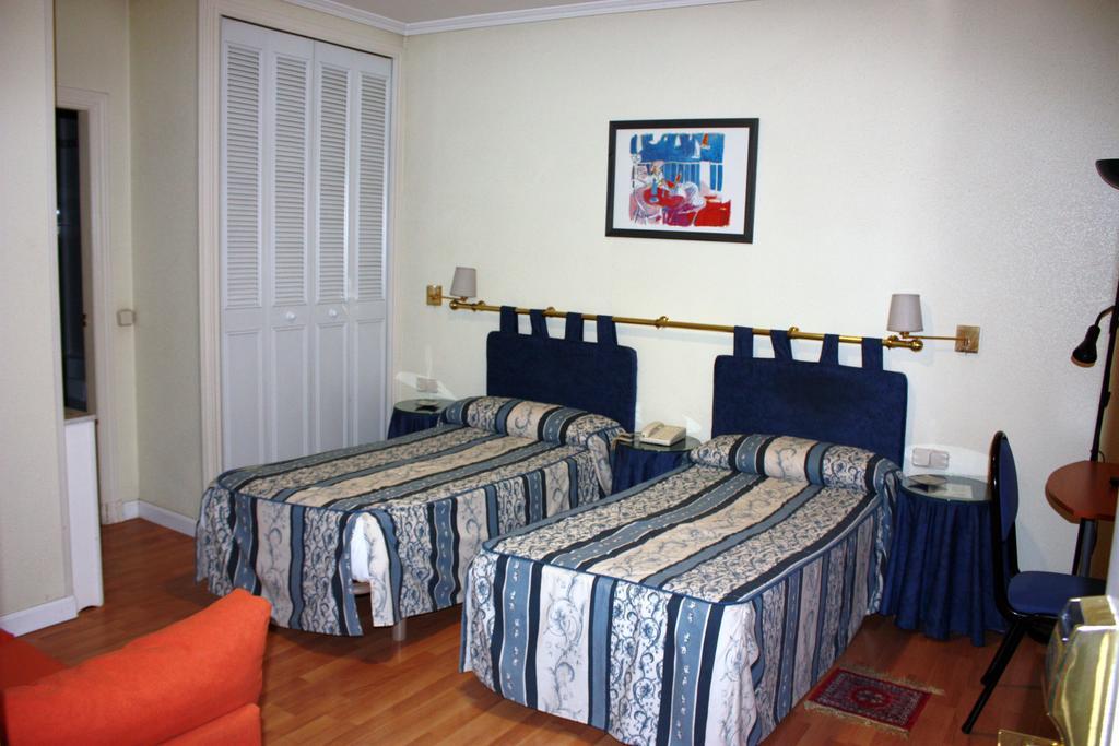 Hostal Artico - Madrid — Photos 2
