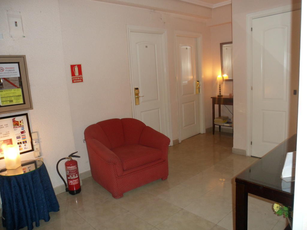 Hostal Artico - Madrid — Photos 1